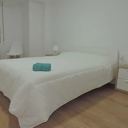 Moderno Y Acogedor Frente A Ruzafa Y Cerca Del Centro Apartamento Valência