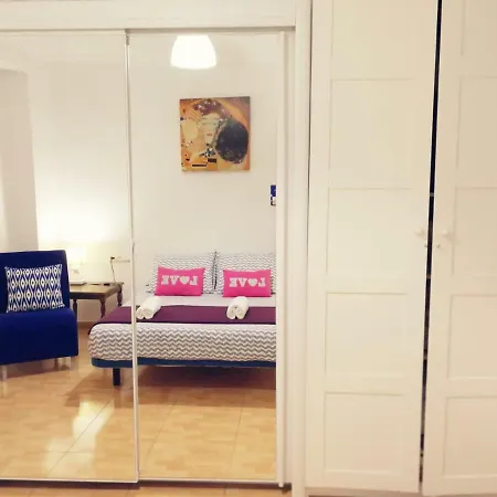 2 En Alquiler De Mas De 10 Dias En Centro * Valencia