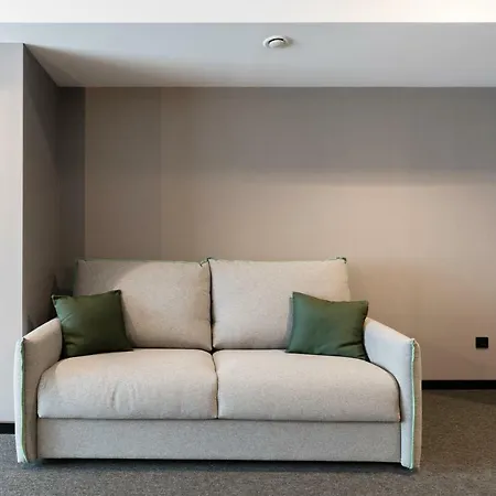 Nest Style Hotel 3*