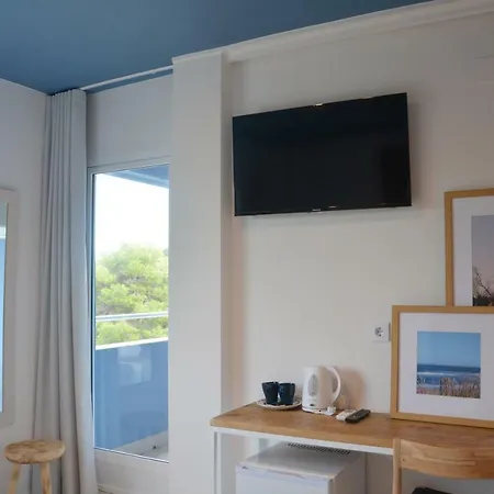 & Co. Saler Boutique