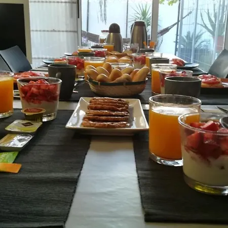 Angel Guimera & Breakfast לינה וארוחת בוקר ולנסיה