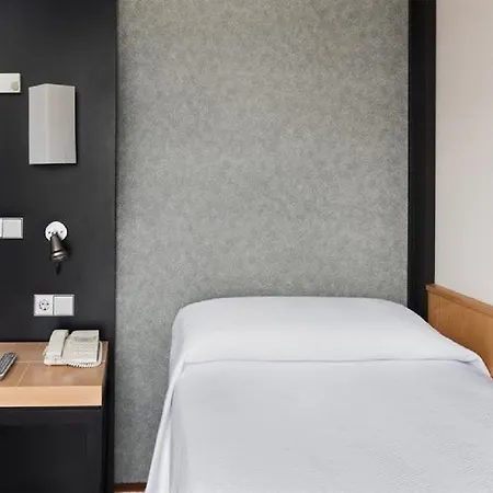 Hotel Istay By Nh Ciudad De 3*