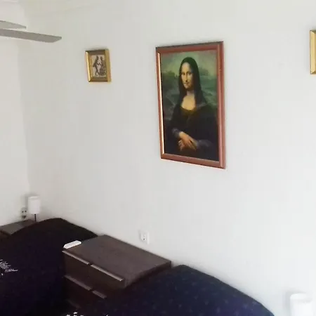 Apartament Almiserat *