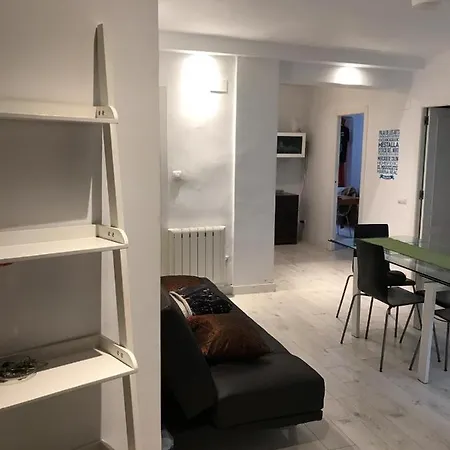 70 M2 Con Terraza De 20m2 * Valencia