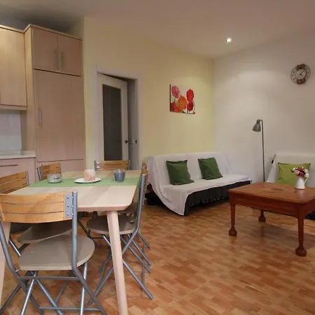 Apartman Apartamento Con Terraza Al Lado De La Playa *