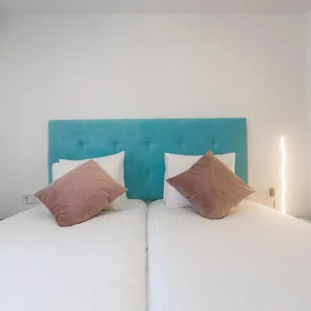 Exclusive Beach * Valenza