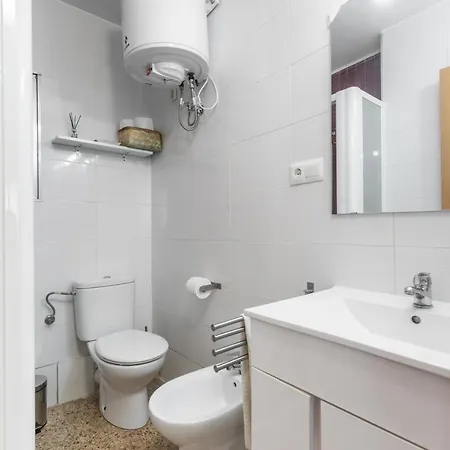 Apartman Luminoso Y Renovado En Universidad, Paseo Al Mar Valencia