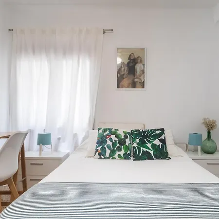 Apartman Luminoso Y Renovado En Universidad, Paseo Al Mar