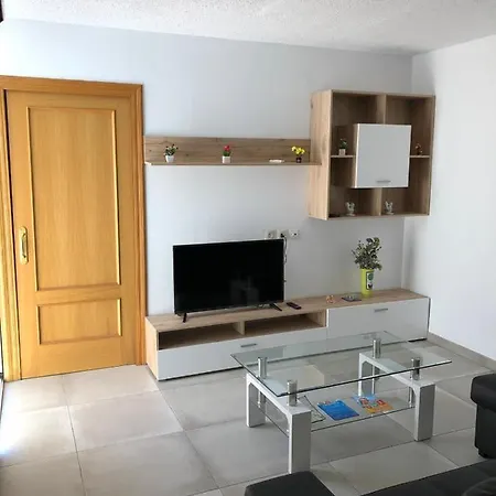 Hotell Calle De Frederica Montseny 'politica' Casa O Chalet