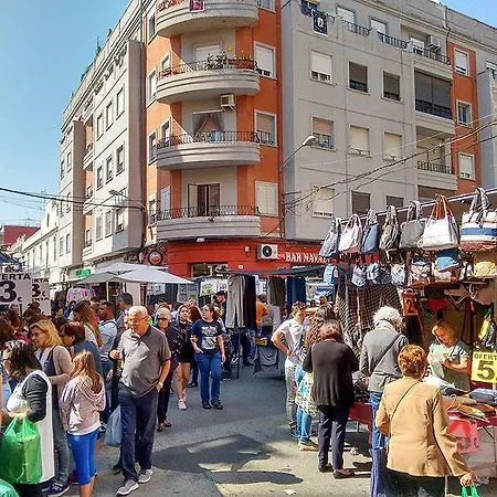 Con Vistas A La Marina Real