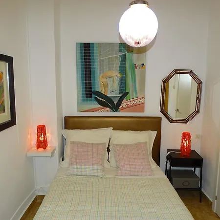 Apartment With 3 Bedrooms In - 4 Km From The *