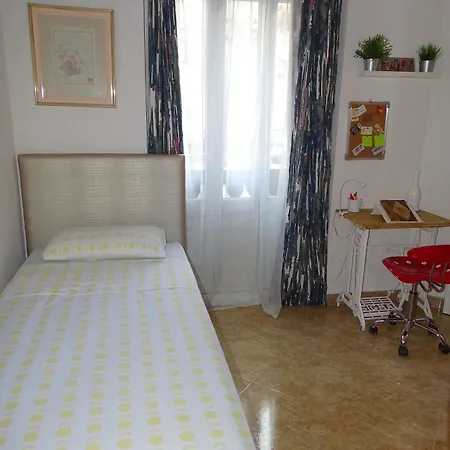 With 3 Bedrooms In - 4 Km From The Apartment *