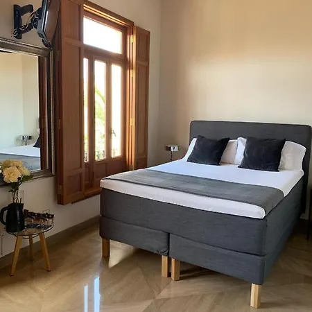 Reina Valencia