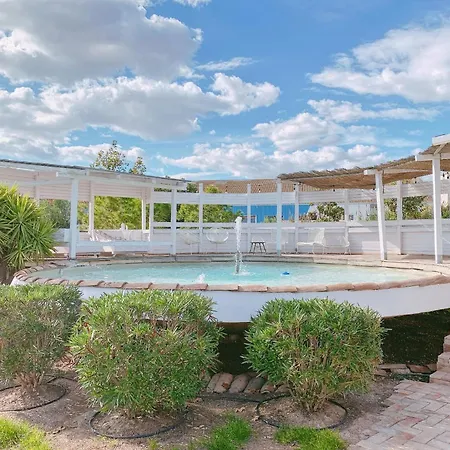 Mom La Punta ゲストハウス