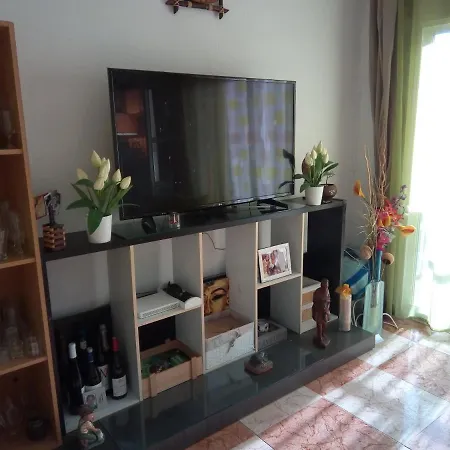 Mi Casa Es Vuestra Casa