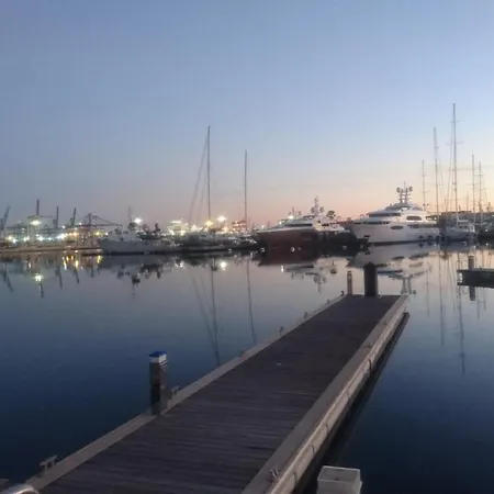 شقة Luxury Port Aparment فالنسيا