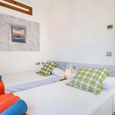 Fantastic House With Pool On The Beach Rt Сasa de vacaciones *