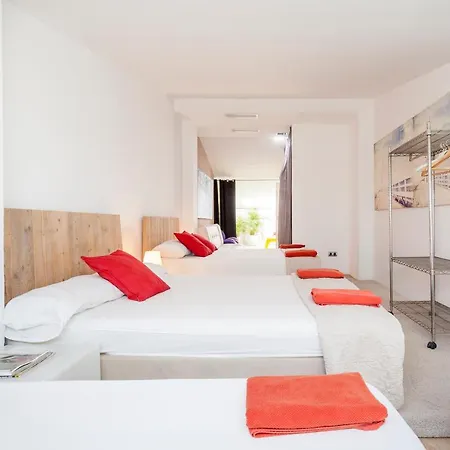 In With Pool On The Beach Villa Valenza