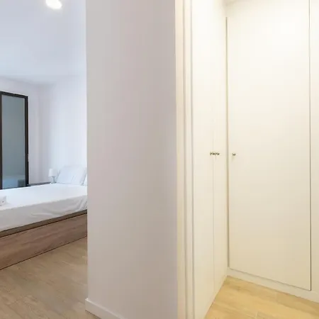 Lonja De La Seda, Apartman *