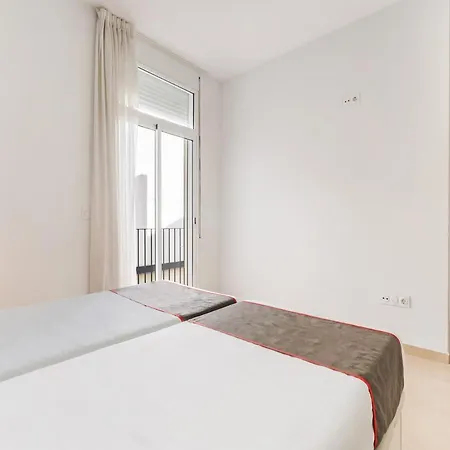 Oyo Style Puerto Apartman Valencia