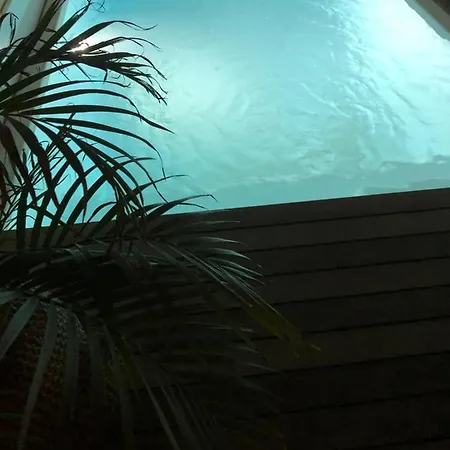 Fantastic House With Pool On The Beach Rt Hébergement de vacances