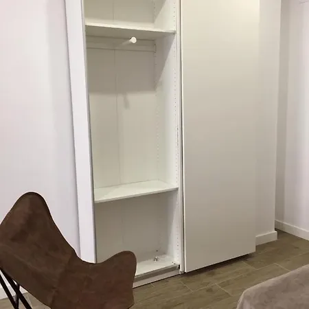 Central New Studio Flat *