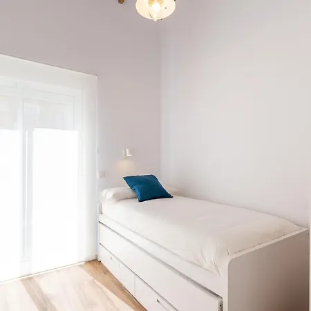 Anelsa Apmts Descubre Y Su Playa *