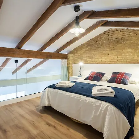 Anelsa Apmts Descubre Y Su Playa