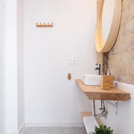 Anelsa Apmts Descubre Y Su Playa