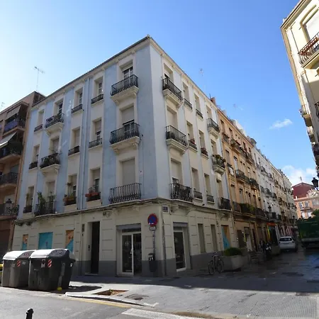 Junto Al Mercado De Ruzafa