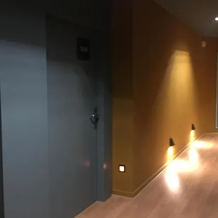 Md Modern - Jardines Hotel *