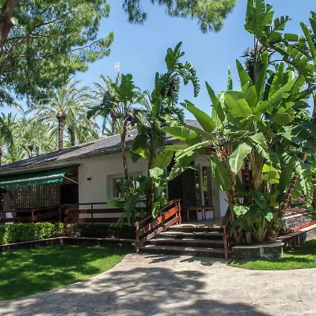 Vakantiehuis Beautiful With A Dishwasher, Close To Restaurants