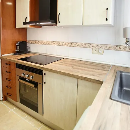 Apartup Pintor Maella Apartman *