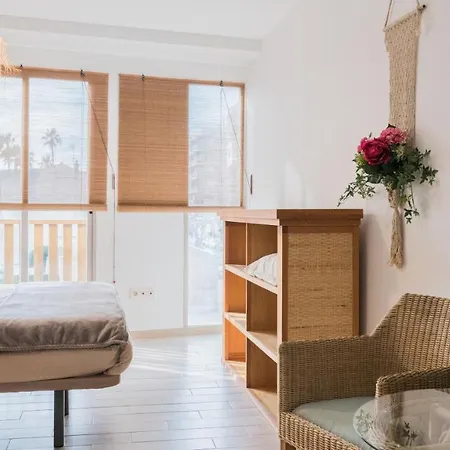 Banana Patacona Bed & Breakfast 3*