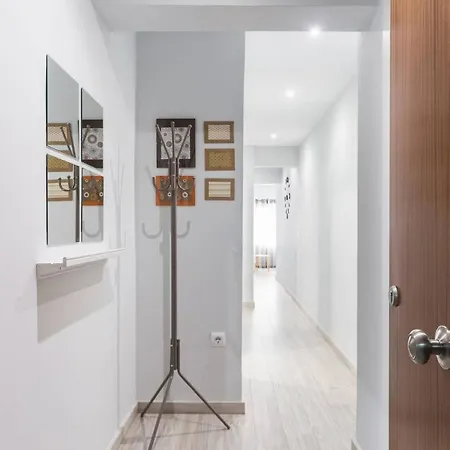 Beautiful 2 Bedroom Wifi Ac By The Turia Gardens *