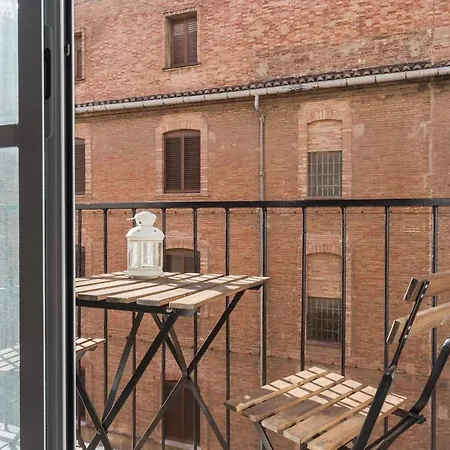 Apartman Beautiful 2 Bedroom Wifi Ac By The Turia Gardens Valencia