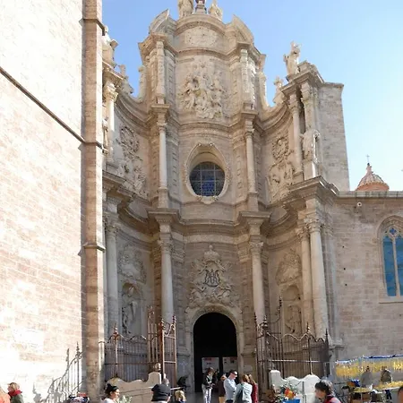 Travel Habitat Plaza De La Virgen Daire *