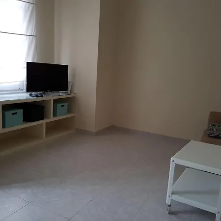 Lovely Two Bedroom Wifi In Centre Appartement