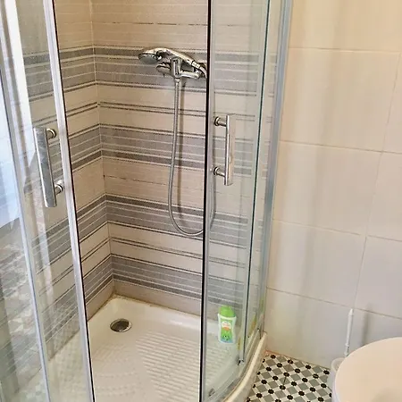 Oyo Ruzafa Guest house