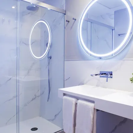 Aparthotel Voghe Premium Flats 4*