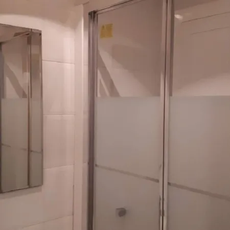 Apartamento Inmediaciones Plaza Ayuntamiento En El Centro Histórico De
