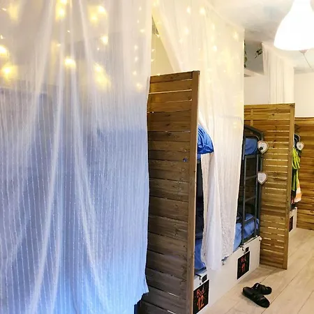 La Casa Del Colibri Youth (adults Only) * Valencia