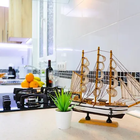 On-line Luxury Apart Platanos, Free Wi-fi