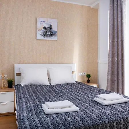 On-line Luxury Apart Platanos, Free Wi-fi Valenza