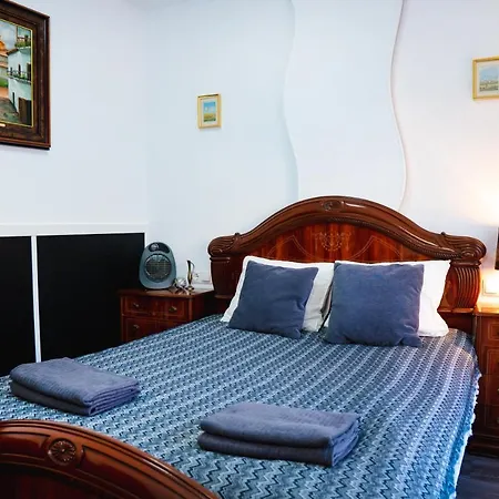Apartman On-line Luxury Apart Peset Aleixandre 69, Free Wi-fi *