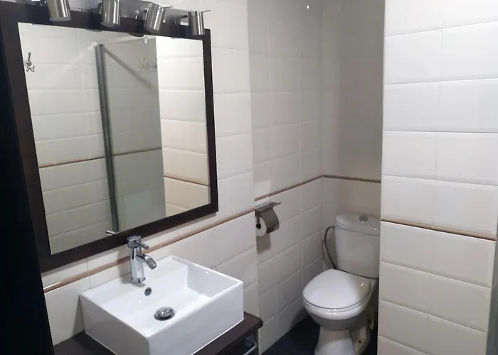 Flats Friends Plaza De La Reina بيت ضيافة فالنسيا