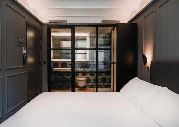 Reina 107 Boutique Gasthuis 4*