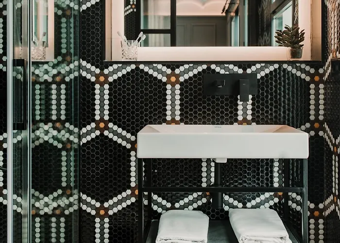 Reina 107 Boutique 4* Valencia