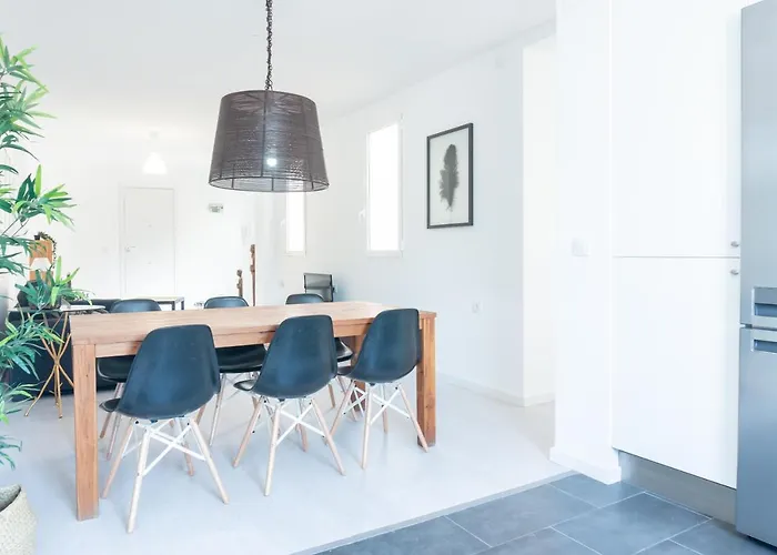 Luxury - Boutique Center