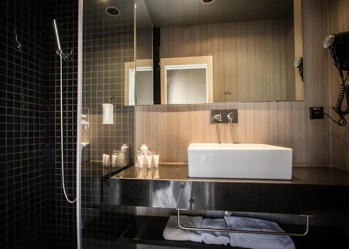 Gasthof Cosy Embajador 2*